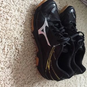 Youth Mizuno Volleyball Shoes